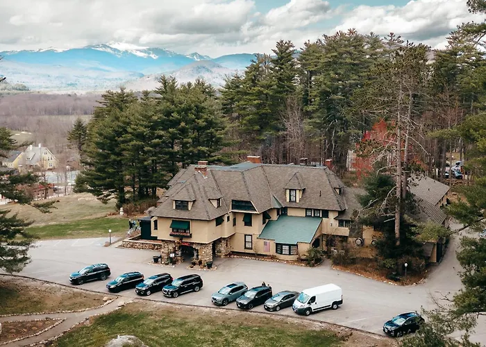 Stonehurst Manor Breakfast & Dinner Included
